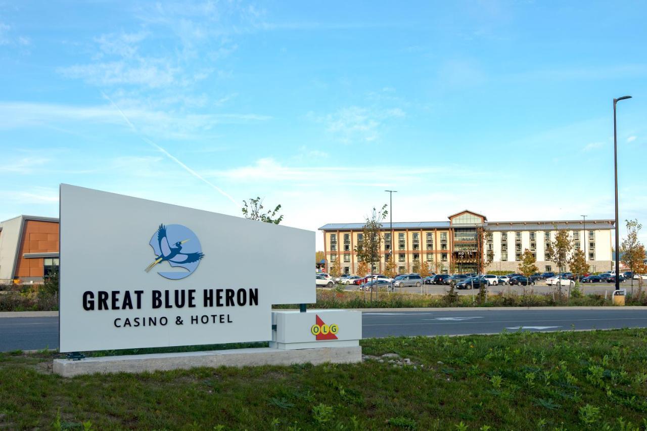 Great Blue Heron Hotel Port Perry Buitenkant foto